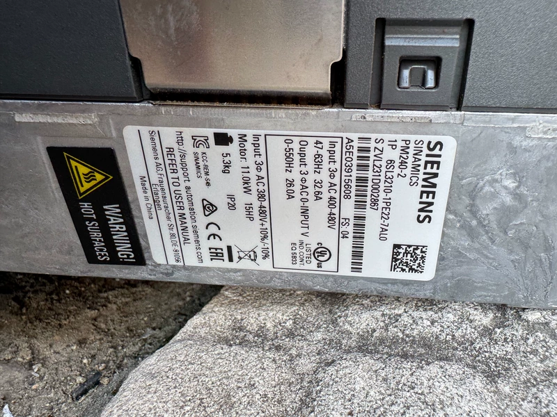 Industrial Inverter Siemens 6SL3210-1PE22-7AL0 - Reliable Power