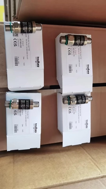 trafag 8252.83.2517 Pressure Sensor for Industrial