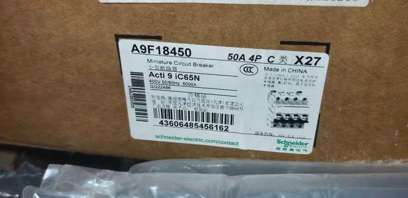 Schneider A9F18450 Circuit Breaker 4P 50A C Curve