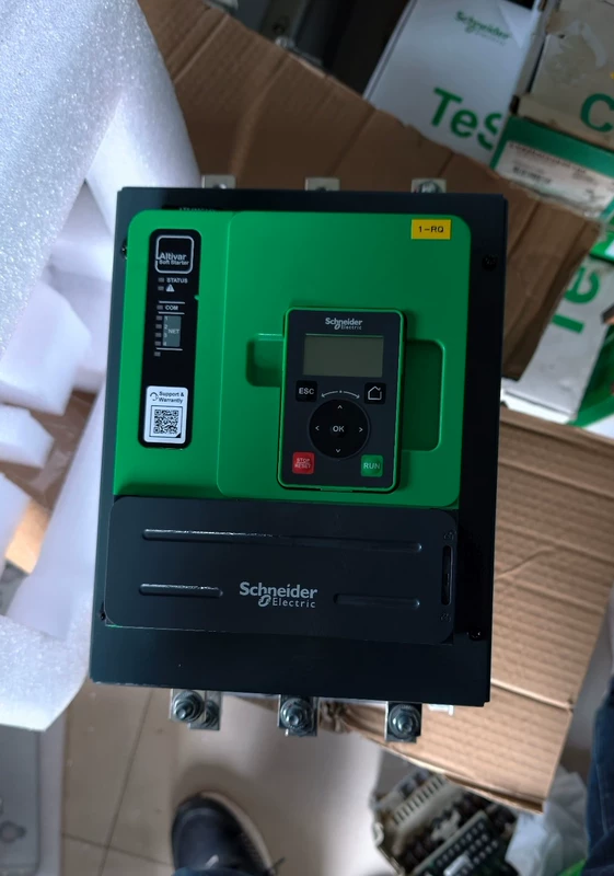 Schneider ATS480C14Y Soft Starter for Industrial Motors