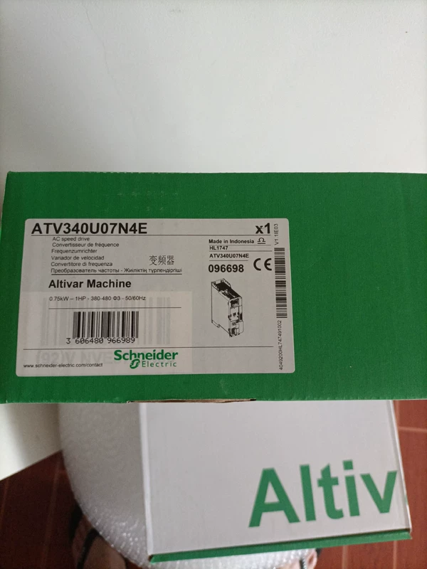 VFD Drive Schneider ATV340U07N4E for Motor Speed Control