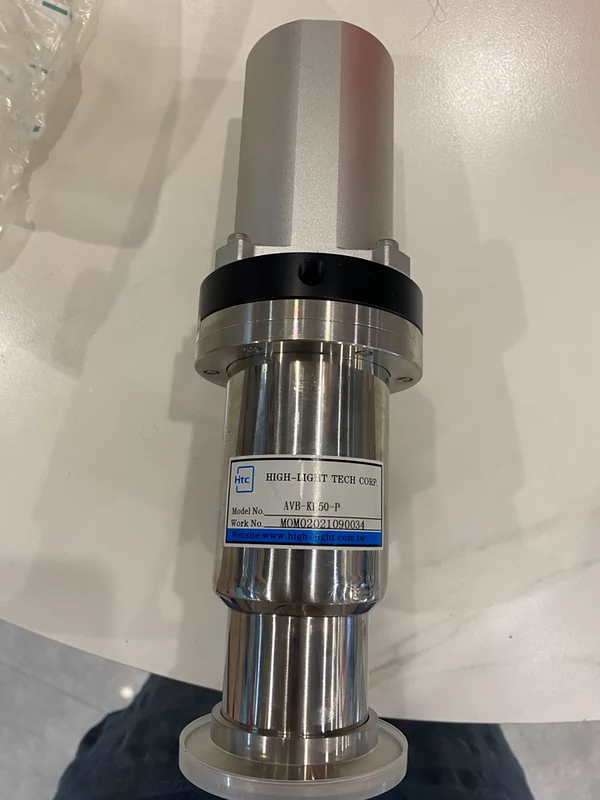 HTC AVB-KF50-P Pneumatic Angle Valve for Vacuum Systems