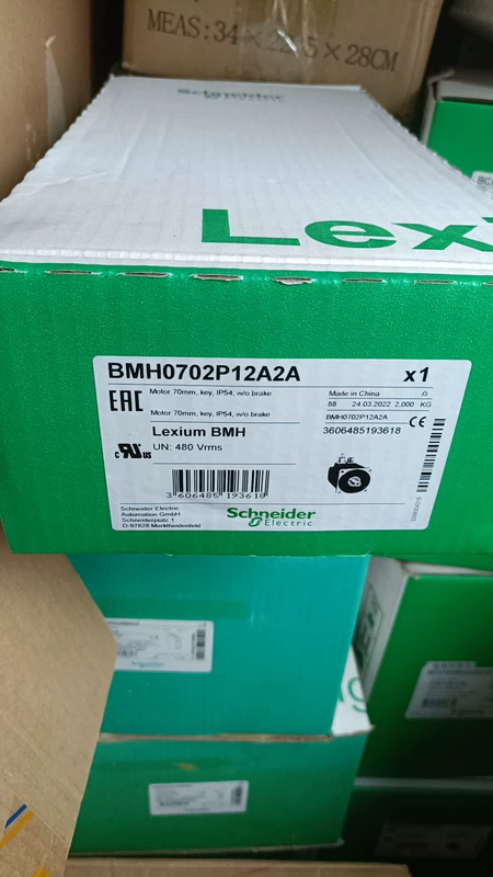 High-Performance Servo Motor Schneider BMH0702P12A2A