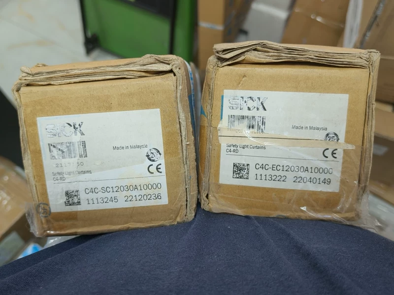 Diffuse Reflective Sensor SICK C4C-SC12030A10000 NPN PNP