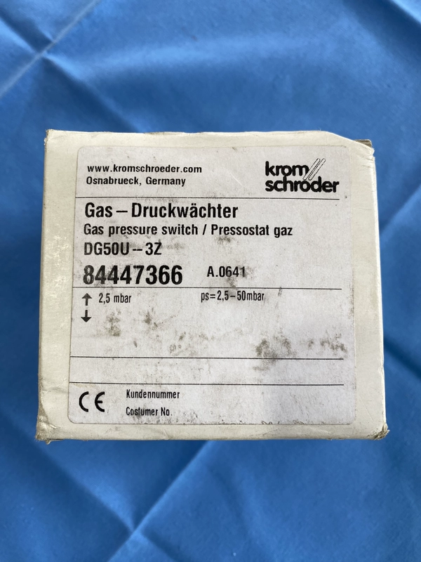 Gas Pressure Switch Kromschröder DG50U-3Z 84447366