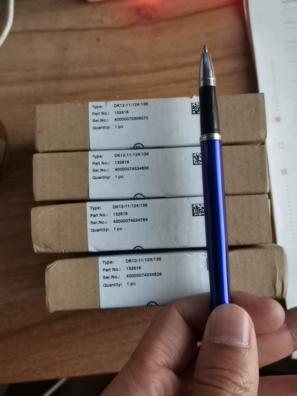 PEPPERL+FUCHS DK12-11/124/136 132616 Color Sensor