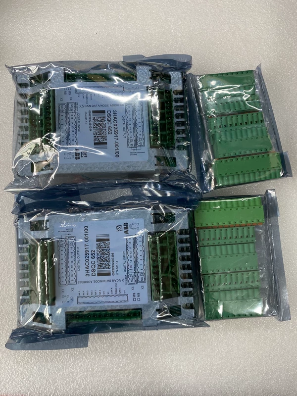 ABB DSQC652  3HAC025917-001 Robot Module for Automation