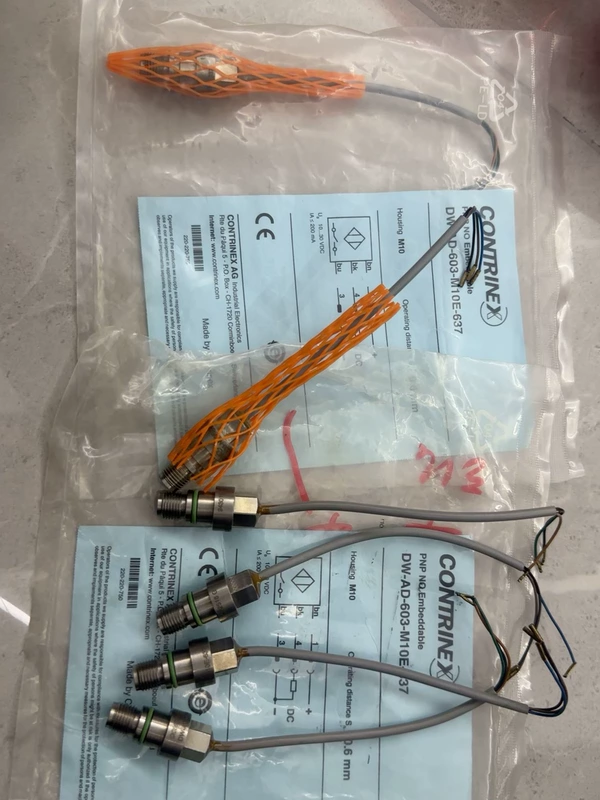 CONTRINEX DW-AD-603-M10E-637 Inductive Proximity Sensor