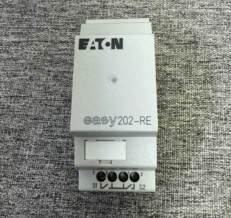 EATON EASY202-RE Programmable Logic Relay Controller