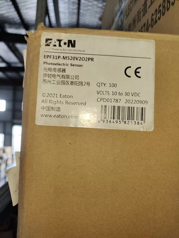 EATON EPF31P-M520V2O2PR Photoelectric Sensor for Automation