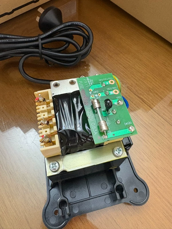 Hakko FX888D Soldering Station with Digital Display