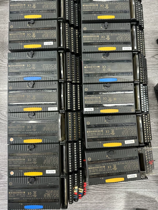 GE IC200MDD842H Discrete I/O Module for Automation