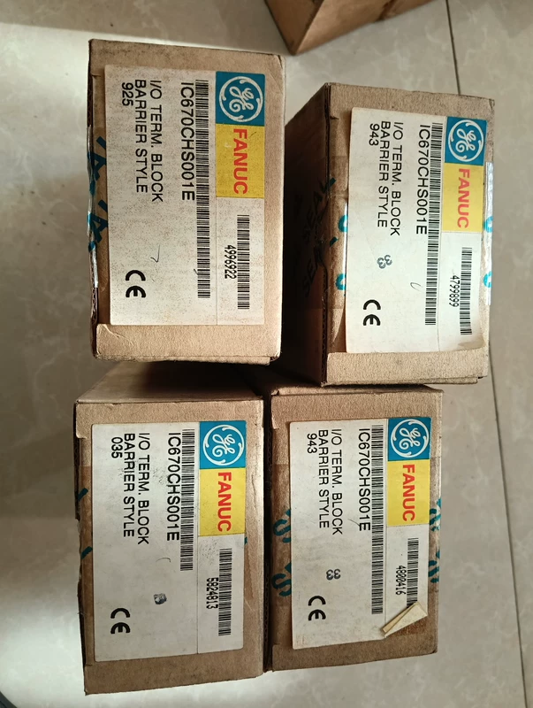 GE  FANUC IC670CHS001E I/O Module for Control Systems