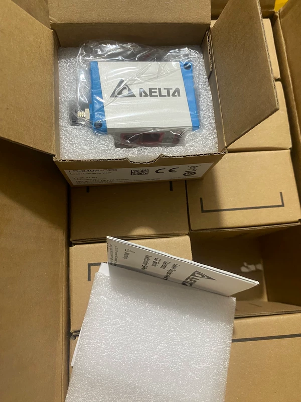 Delta LD-040N-C2B Laser Displacement Sensor Precision