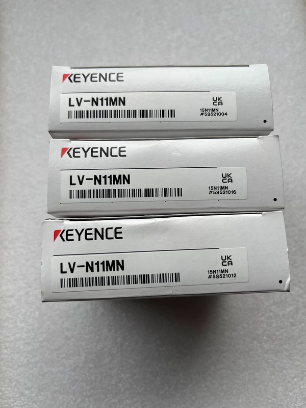 KEYENCE LV-N11MN Laser Sensor for Precision Measurement