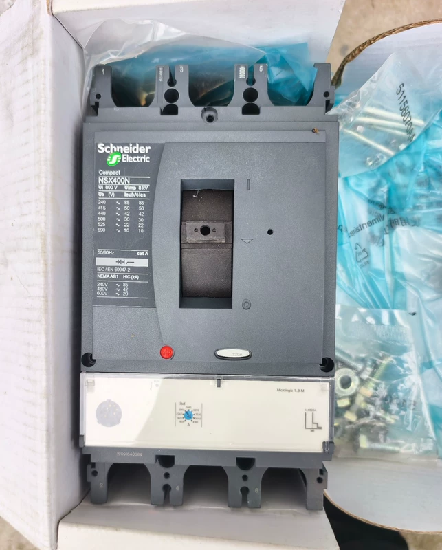Schneider LV432749 Circuit Breaker 250A 3P Industrial