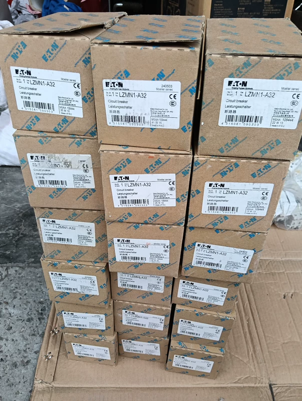 EATON LZMN1-A32 Molded Case Circuit Breaker 3-Pole
