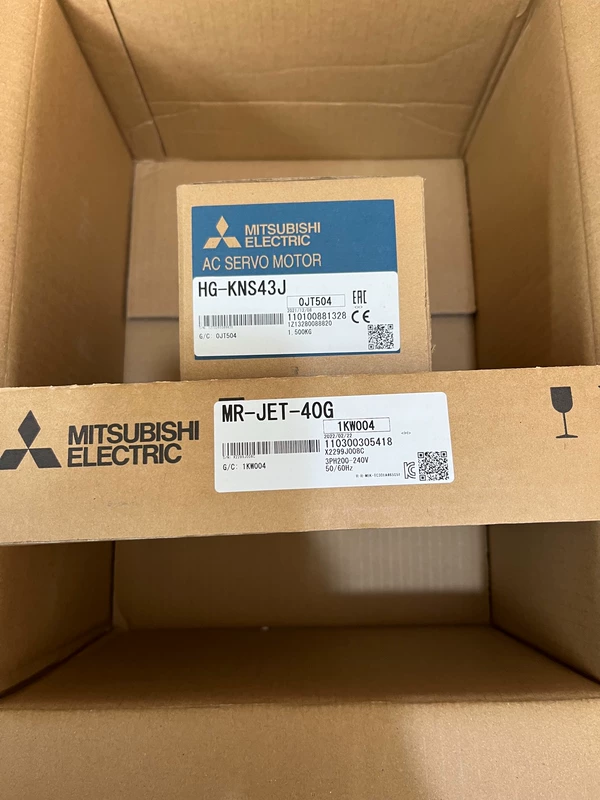Mitsubishi MR-JET-40G Servo Drive Set for Precision Motion