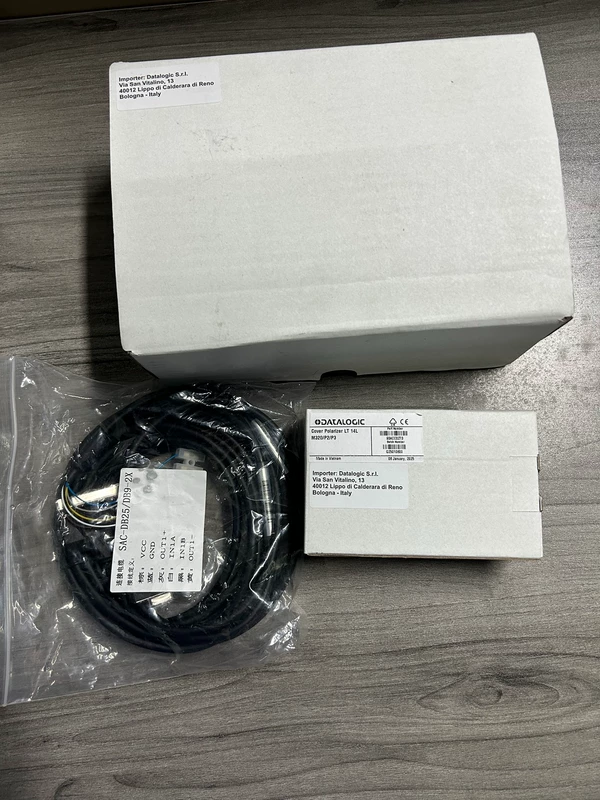 datalogic Matrix 320 705-330 LL9 14L 450 RED X Barcode Reader
