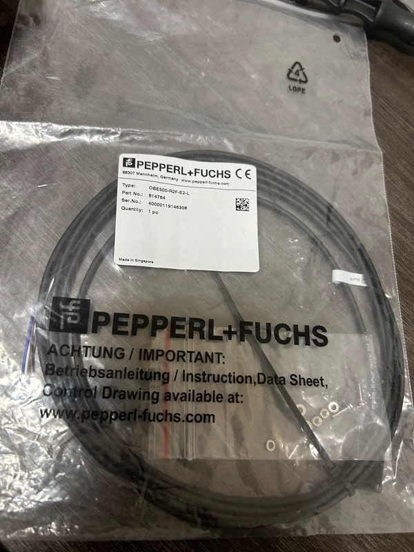 Retroreflective Photoelectric Sensor Pepperl+Fuchs OBE500-R2F-E2-L