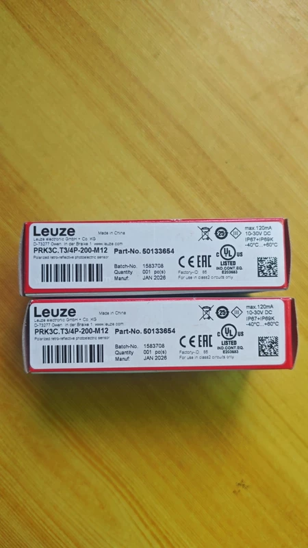 Leuze PRK3C.T3/4P-200-M12 Photoelectric Sensor for Factory Automation