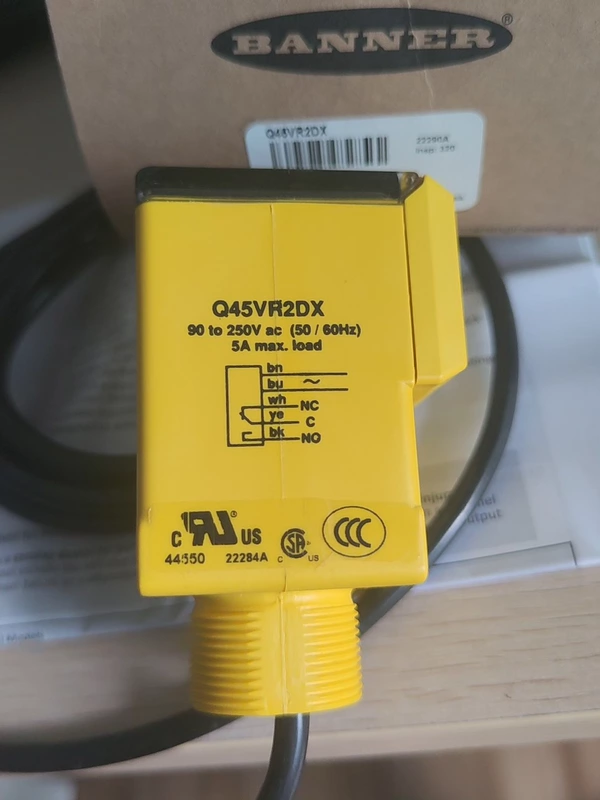 BANNER Q45VR2DX Photoelectric Sensor for Automation