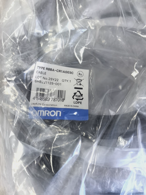 Omron R88A-CR1A003C Servo Motor Cable 3m