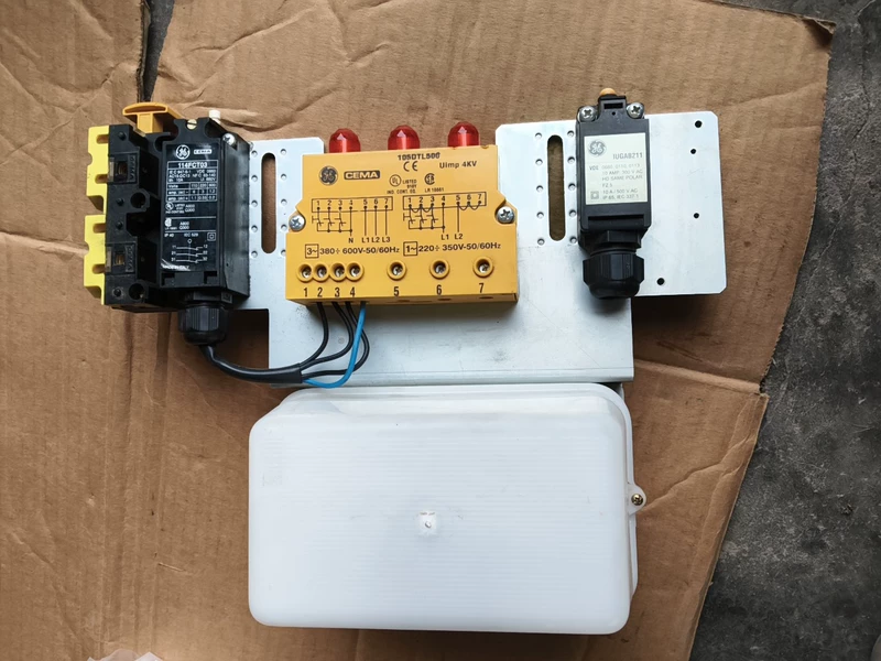 REI Corman REI5M11F1I60 Relay Module Industrial Control