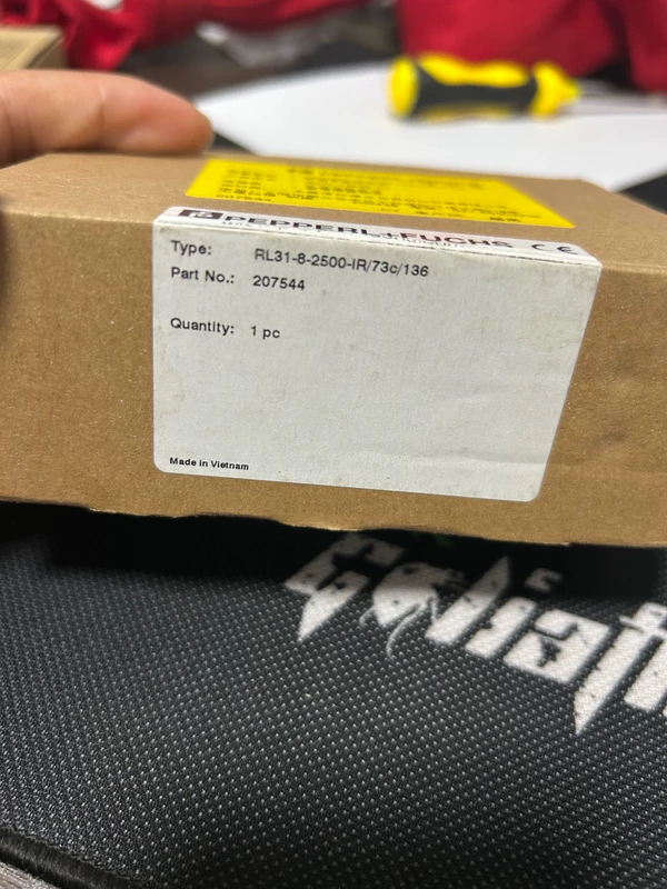 Laser Sensor PEPPERL+FUCHS RL31-8-2500-IR/73c/136 207544