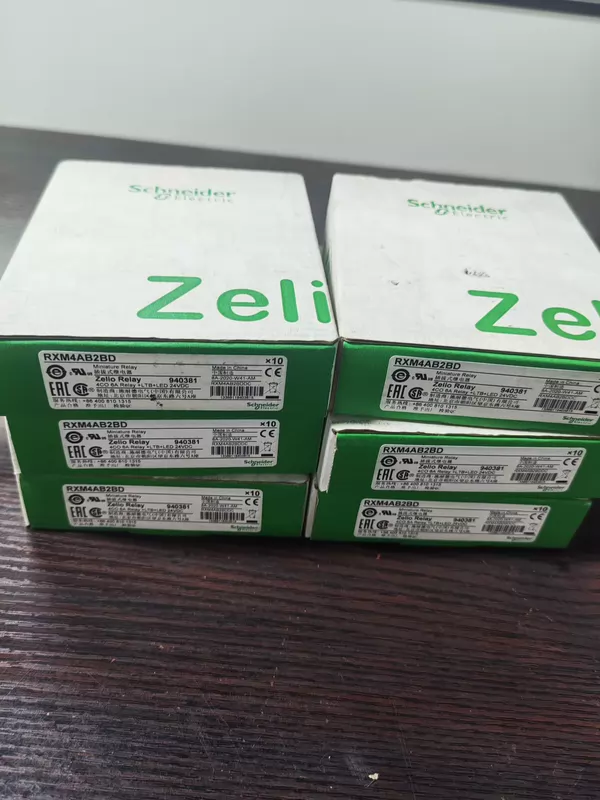Miniature Relay Schneider RXM4AB2BD for Control Panels
