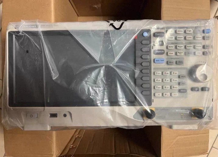 Siglent SSA3032X Plus Spectrum Analyzer for RF Testing
