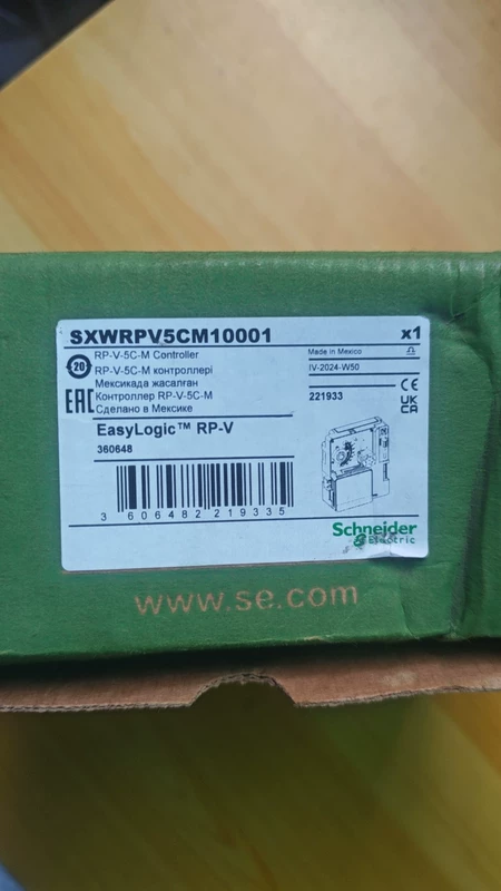 Schneider SXWRPV5CM10001 Controller for Industrial Automation