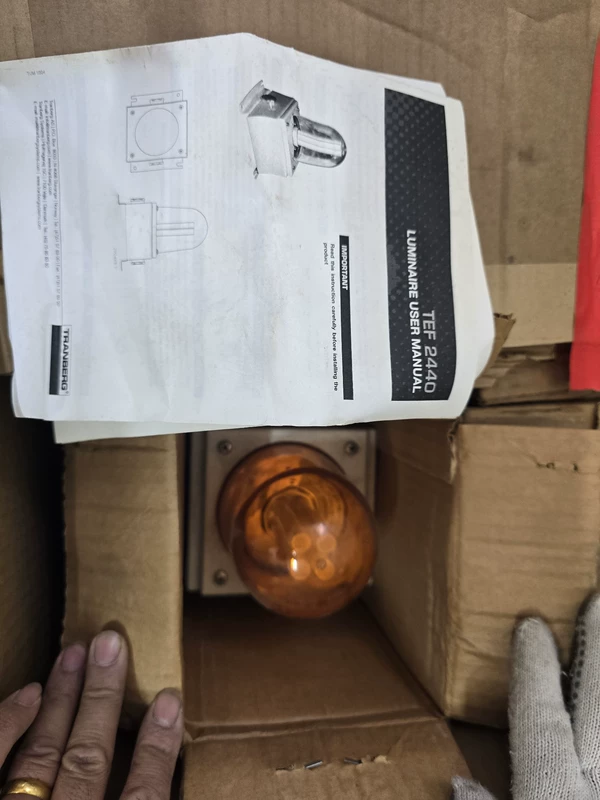 TRANBERG TEF 2440 Perimeter Light for Industrial Security