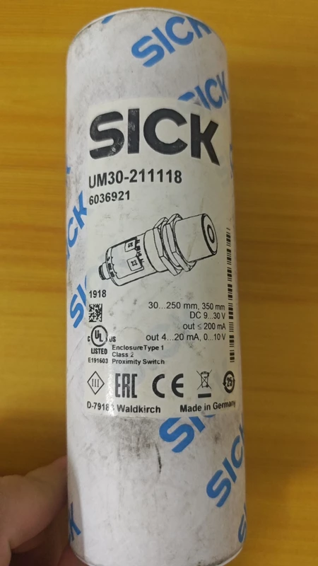 SICK UM30-211118 Ultrasonic Sensor for Level and Gap Measurement