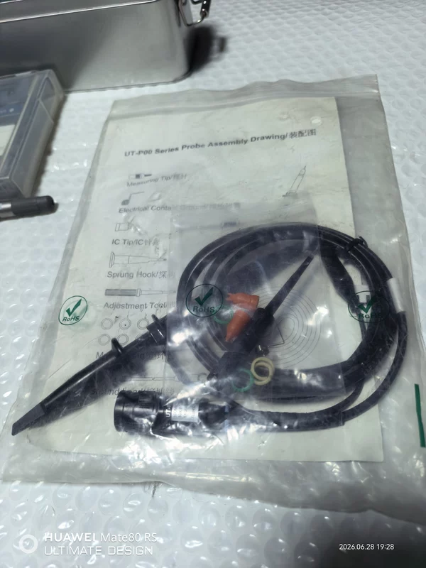 UNI－T UT-P04 Passive Probe for Oscilloscope Testing