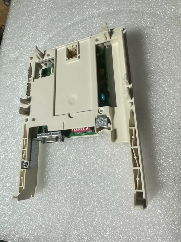 Schneider VW3A3307 Inverter Communication Card for Drives