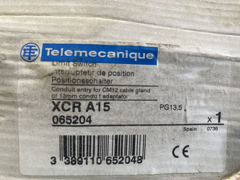 Limit Switch Schneider XCR A15  065204 - Reliable Performance