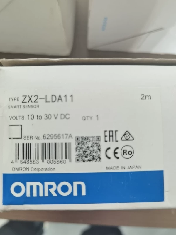 Omron ZX2-LDA11 CMOS Laser Displacement Sensor 20mm Range