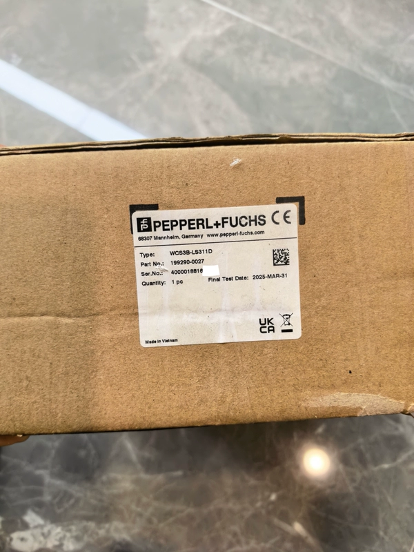 Pepperl+Fuchs 199290-0027  WCS3B-LS311D Code Reader