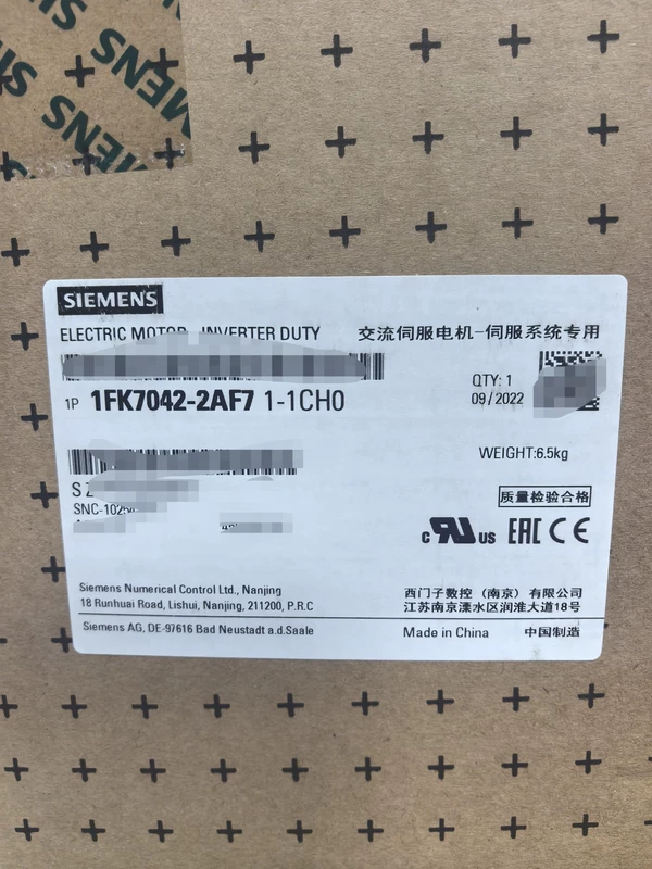 SIEMENS 1FK7042-2AF71-1CH0 Industrial Servo Motor New