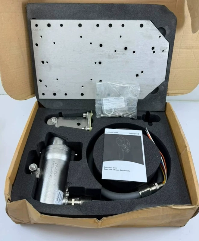 Honeywell 2104B2111 Source Gas Detector Industrial