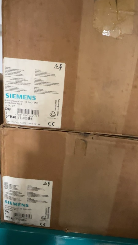 Siemens 3TB4817-0BB4 Contactor for Industrial Motor Control