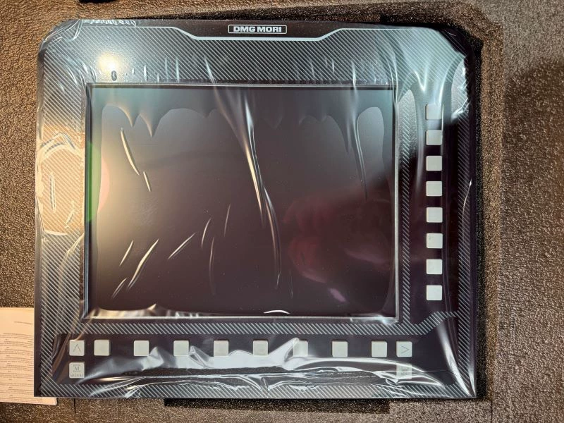 SIEMENS 6FC5203-0AF50-0DA1 Industrial Display Monitor