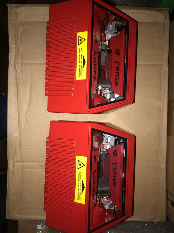 Leuze BCL 504i OM 100 Barcode Reader for Industrial Use