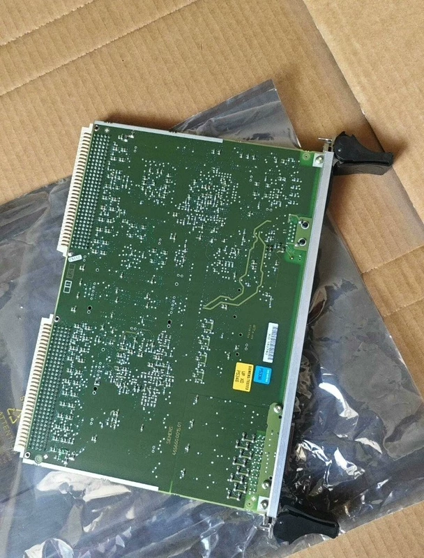 SIEMENS CP5240 6DD1660-0BF0 Communication Module for Automation