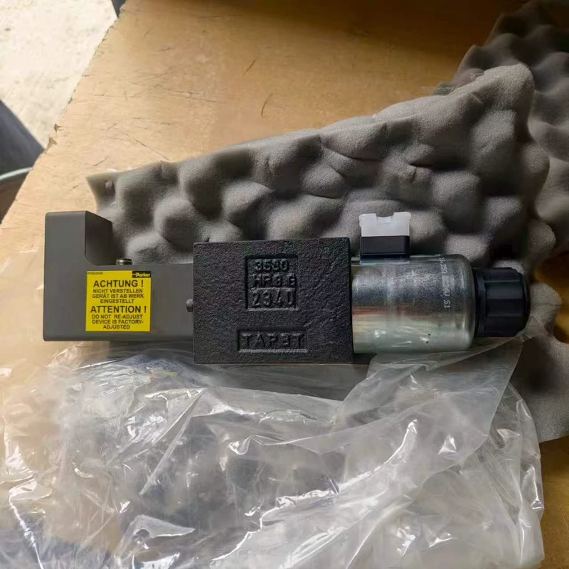 parker D3DW071HNJWT14N42 Proportional Solenoid Valve