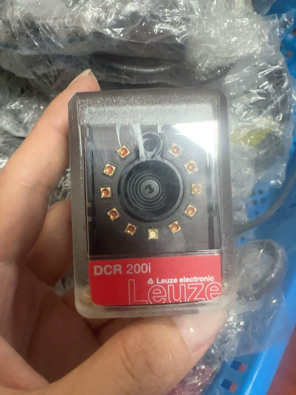 Leuze DCR 202i FIX-L1-102-R3 Fixed Barcode Scanner