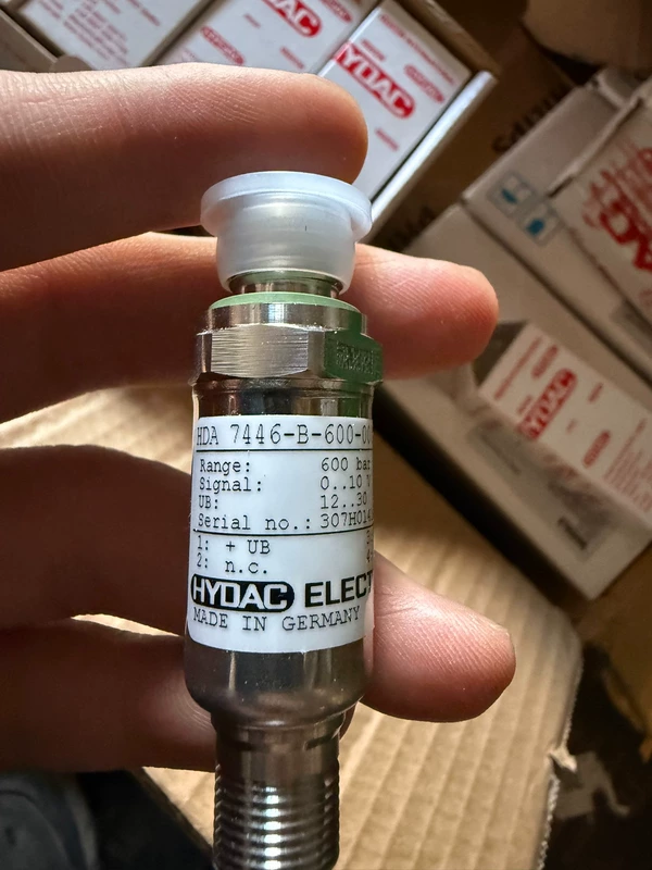 HYDAC HDA7446-B-600-000 Pressure Sensor for Hydraulics