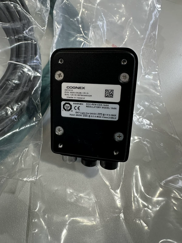 COGNEX IS7210821-0084-9R Vision Sensor for Automation