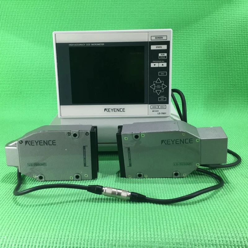 KEYENCE LS-7601 Laser Diameter Gauge for Precision